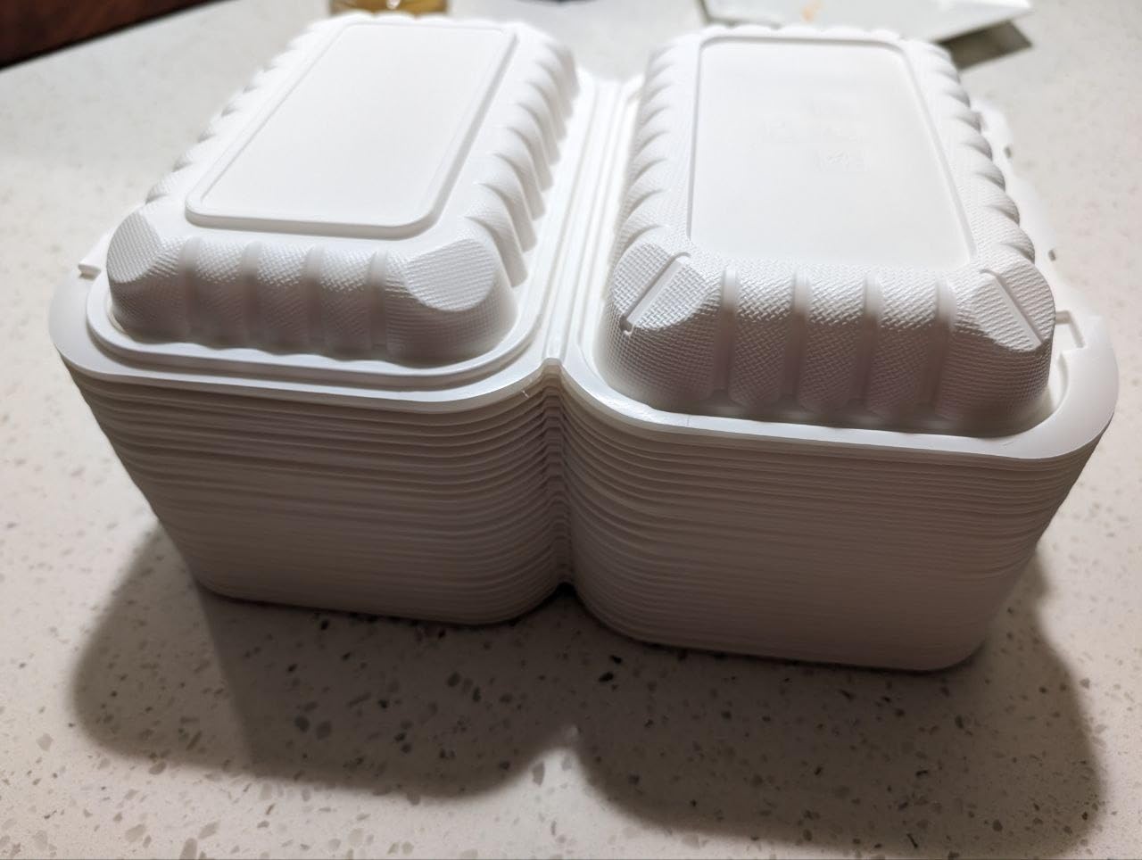 9" x 6" 1-Compartment White Plastic Hinged Take-Out Container – 150/Case