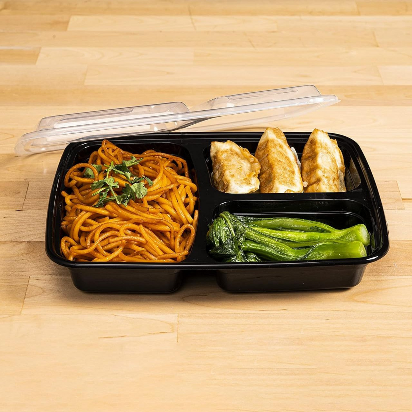 Heavy Duty 39 oz. 3 Compartment Rectangular Microwavable Container with Lid - 150/Case